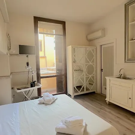 Charming Next To The Duomo Lägenhet Florens