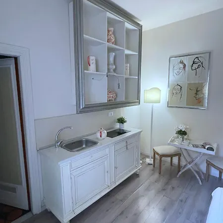 Lägenhet Charming Next To The Duomo