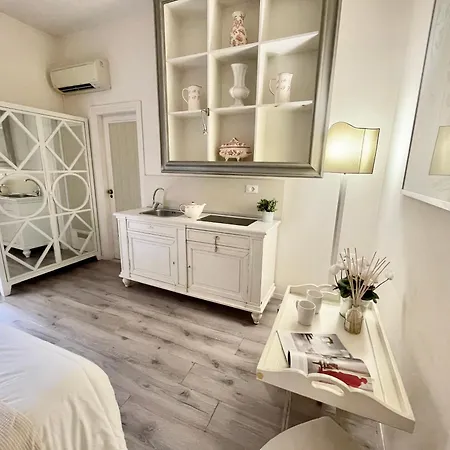 Charming Next To The Duomo Lägenhet *