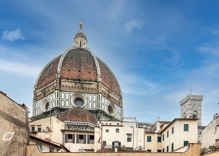 Апартаменты Charming Next To The Duomo